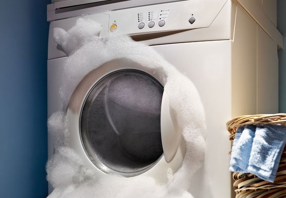 пена в стиральной машине из-за хозяйственного мыла фото